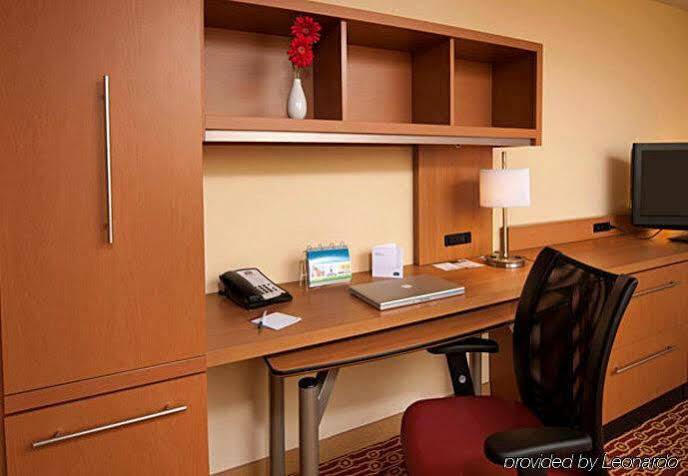 Towneplace Suites Fort Wayne North Extérieur photo